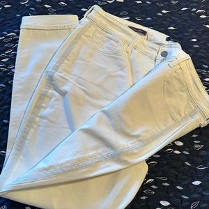 Woman’s Sz 16 NYDJ Ankle Jeans in Vanilla NWT!!!